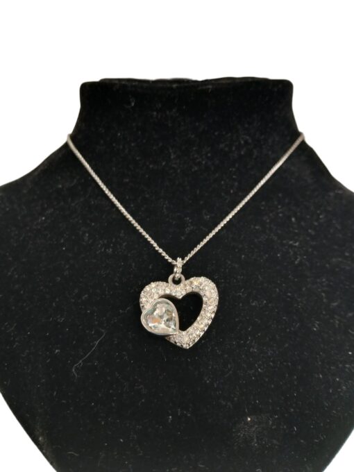 Swarovski ripatsiga kaelakee