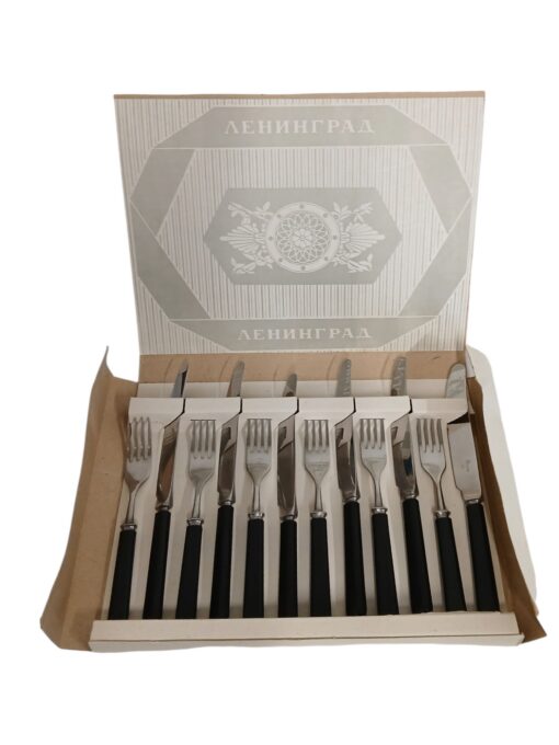 Retro söögiriistade komplekt (6 paari karbis)