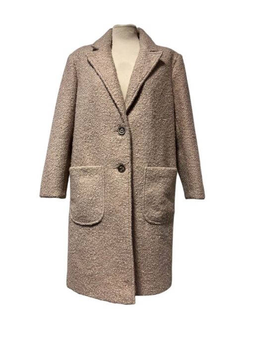 Miss Selfridge mantel (40)