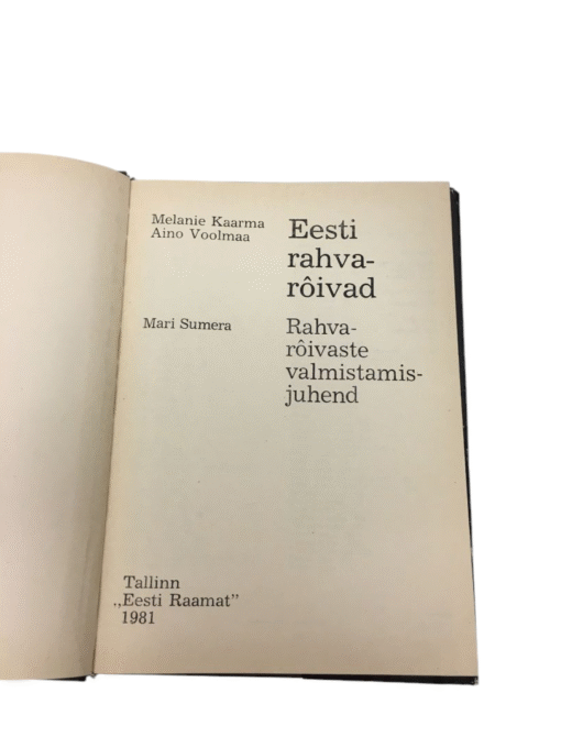 "Eesti rahvarõivad. Rahvarõivaste valmistamisjuhend" Melanie Kaarma, Aino Voolmaa - Image 2