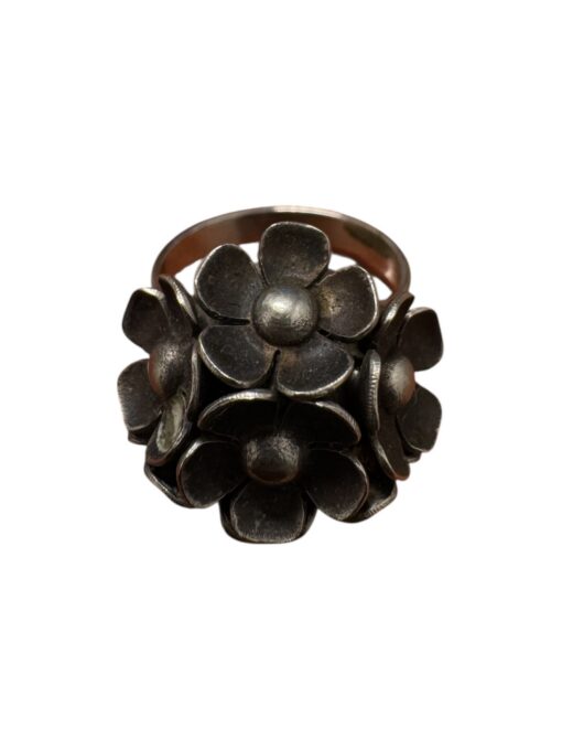 6 lille hõbesõrmus (17mm)