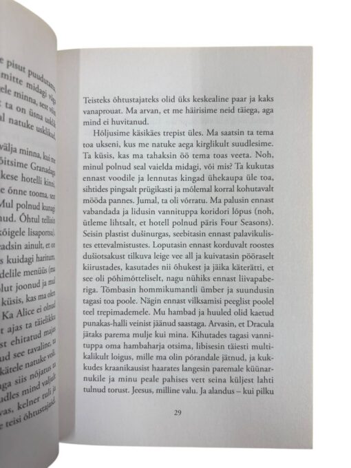 "Oliver, kildhaaval" Liz Nugent - Image 2
