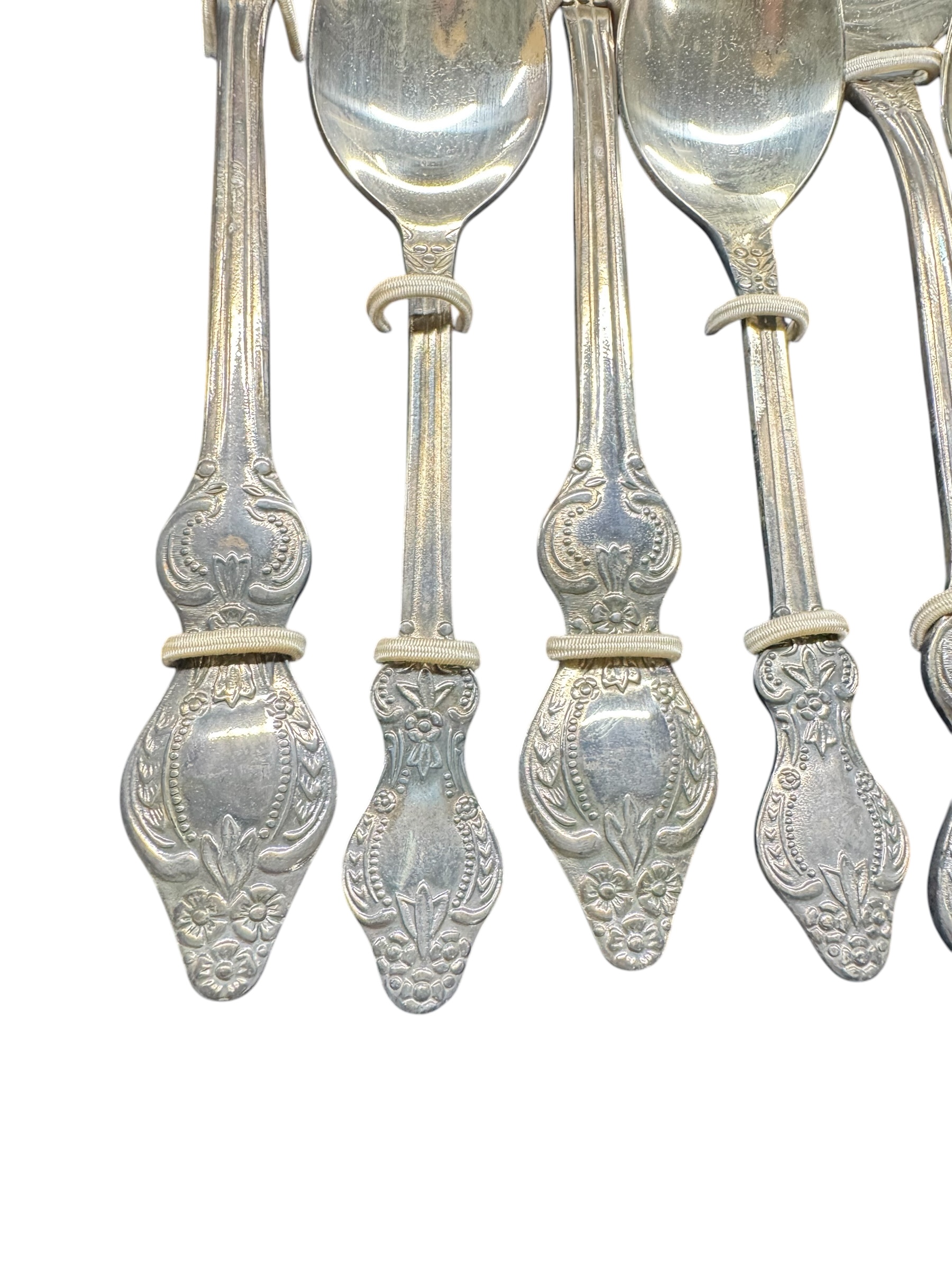 Söögilauakomplekt RMZ MNC uushõbe - Image 4